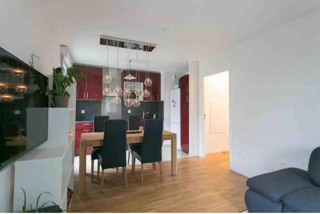 شقة Cozy & Quiet Getaway Just 300M From Paris With Free Private Parking جنتيلي المظهر الخارجي الصورة